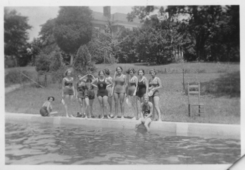 ROKEBY SWIMMERS AT POOL 1938